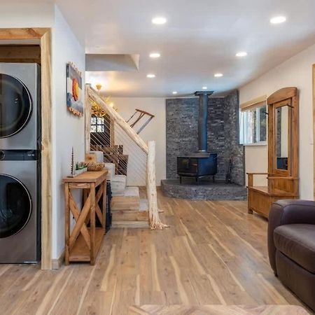 Mountain Cabin Whot Tub & Washer Dryer Феърплей Екстериор снимка