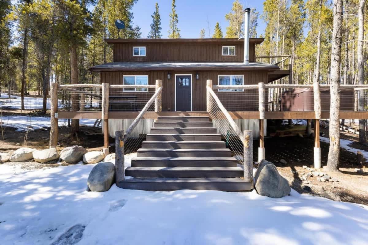 Mountain Cabin Whot Tub & Washer Dryer Феърплей Екстериор снимка