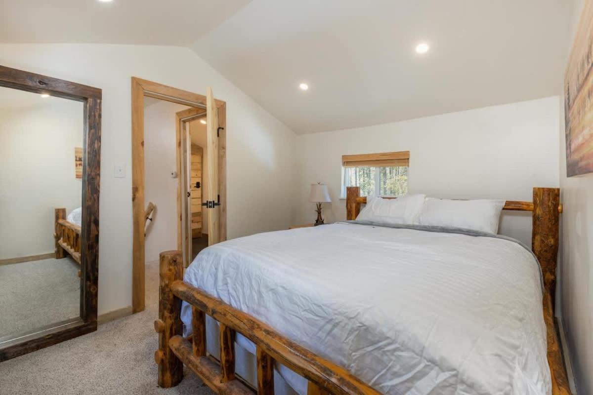 Mountain Cabin Whot Tub & Washer Dryer Феърплей Екстериор снимка