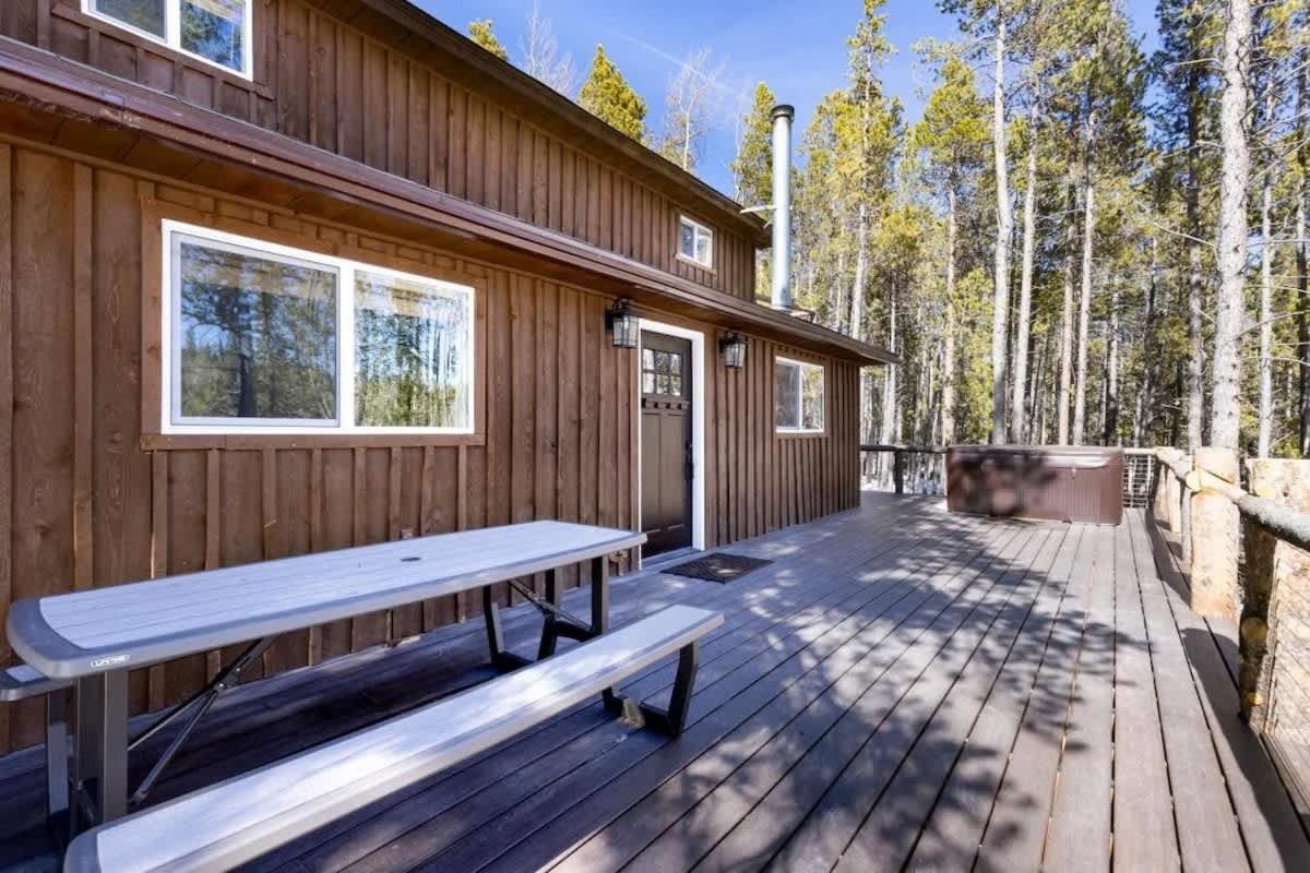 Mountain Cabin Whot Tub & Washer Dryer Феърплей Екстериор снимка